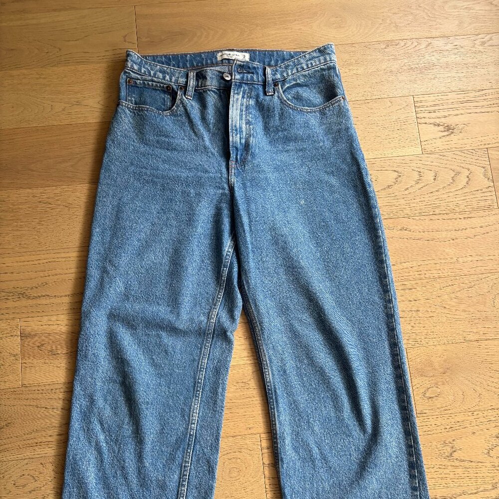 Abercrombie Women's Loose High Rise Denim Jeans